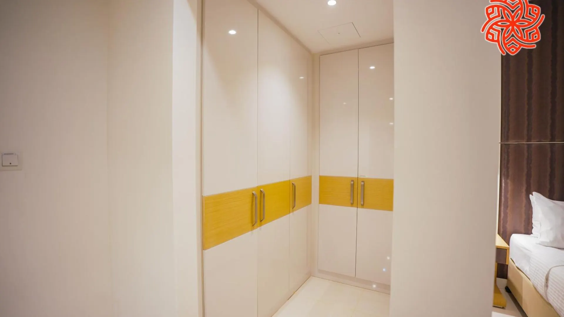 Alashrafia Saray- Classy 1Bdr Apartment In Canal Views Dubai