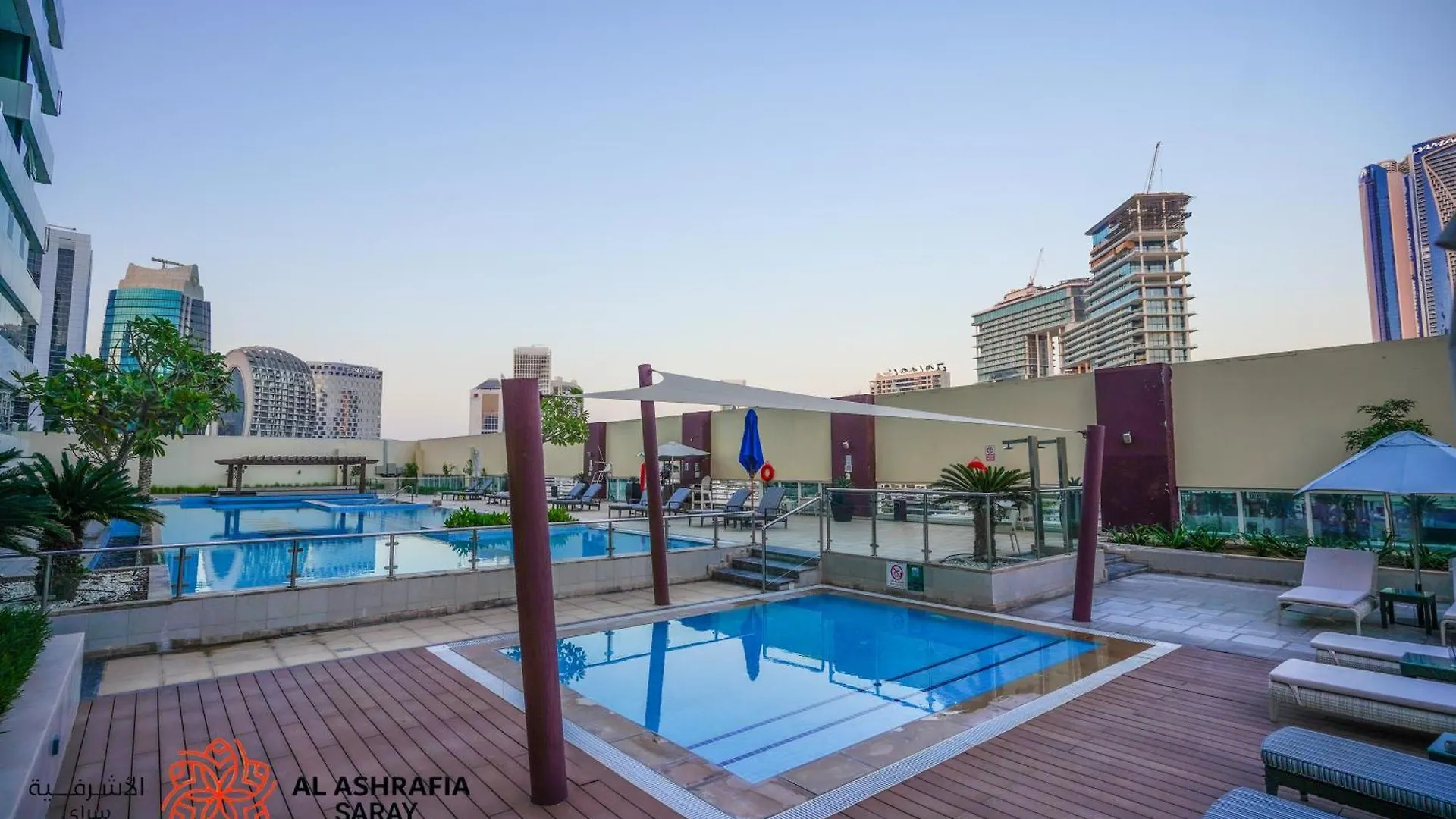 Alashrafia Saray- Classy 1Bdr Apartment In Canal Views Dubai